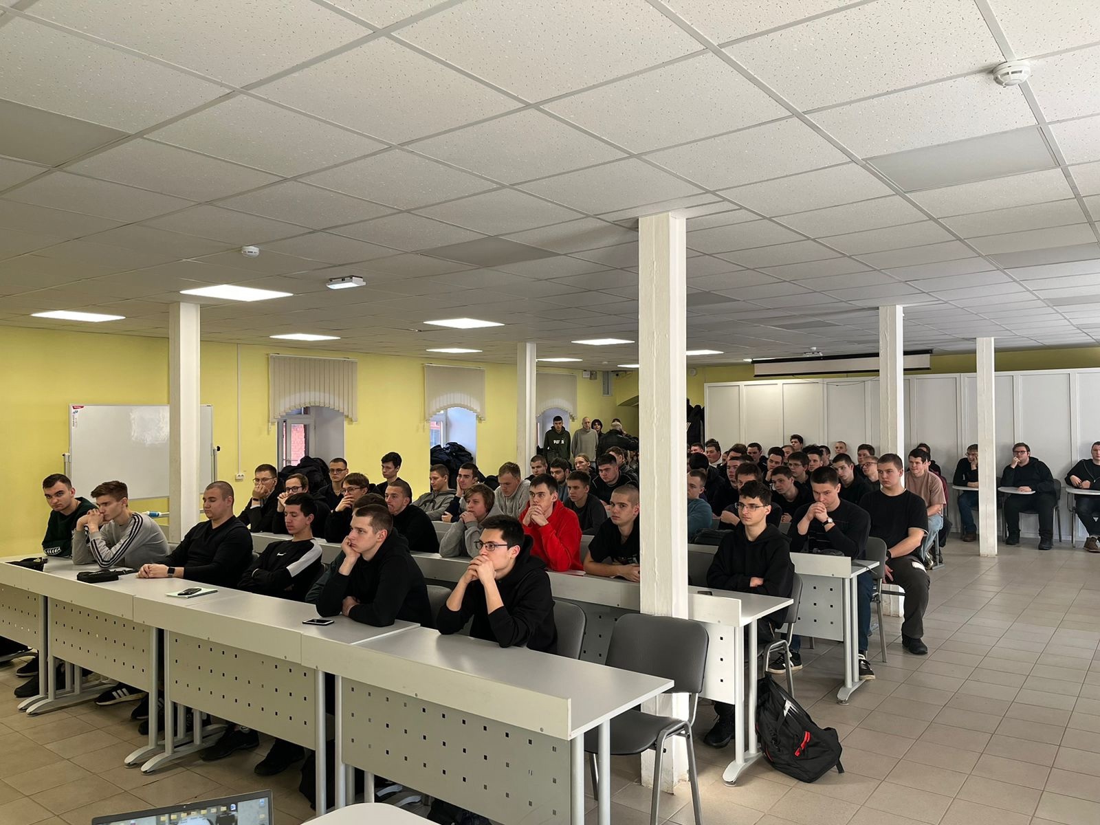 Встреча студентов с представителями УФСБ, Росгвардии:  новые возможности для трудоустройства.